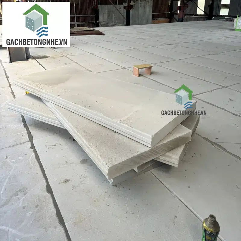 Tấm ALC 1500x600x100mm - 1 lưới thép - Ảnh 4